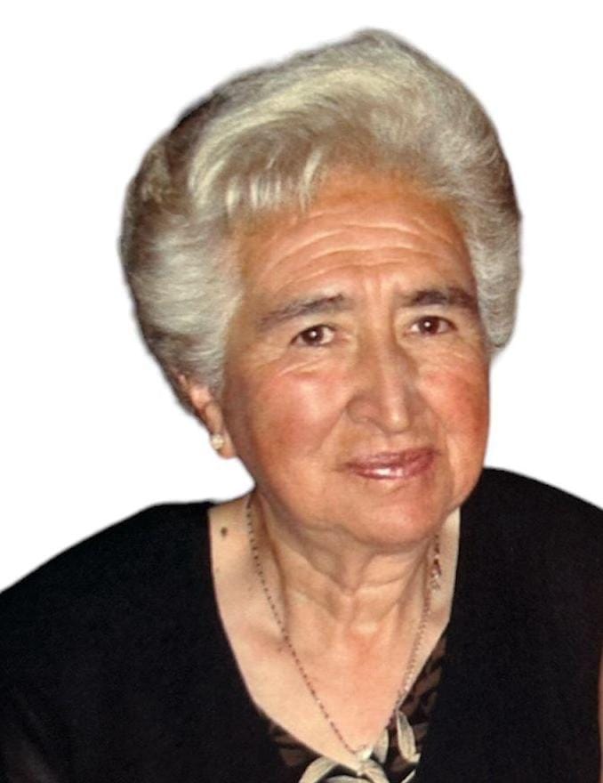 SRA. CARMEN ROSA  GAMARRA DE LIZARAZU