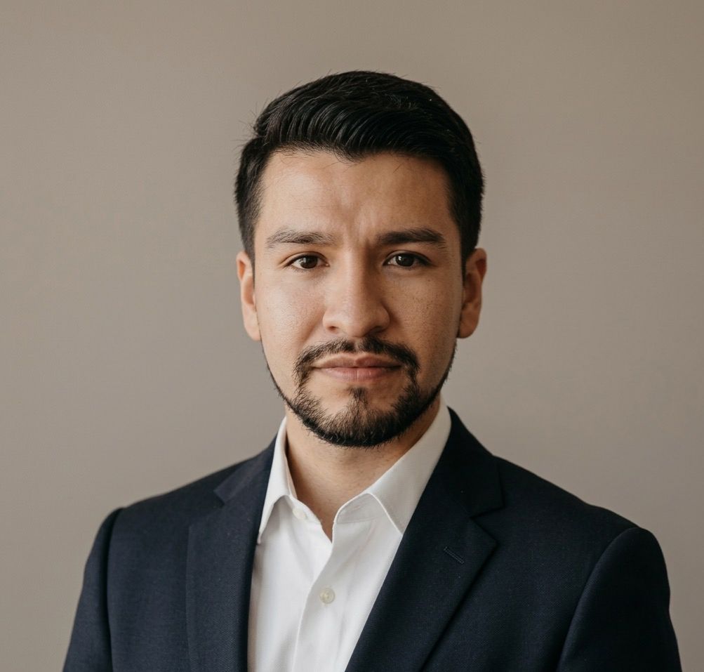 LIC. MG. ARIEL ALEJANDRO TERáN MONASTERIOS