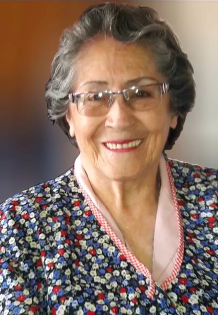 PROF. GLADYS VISCARRA VDA. DE BAYA 