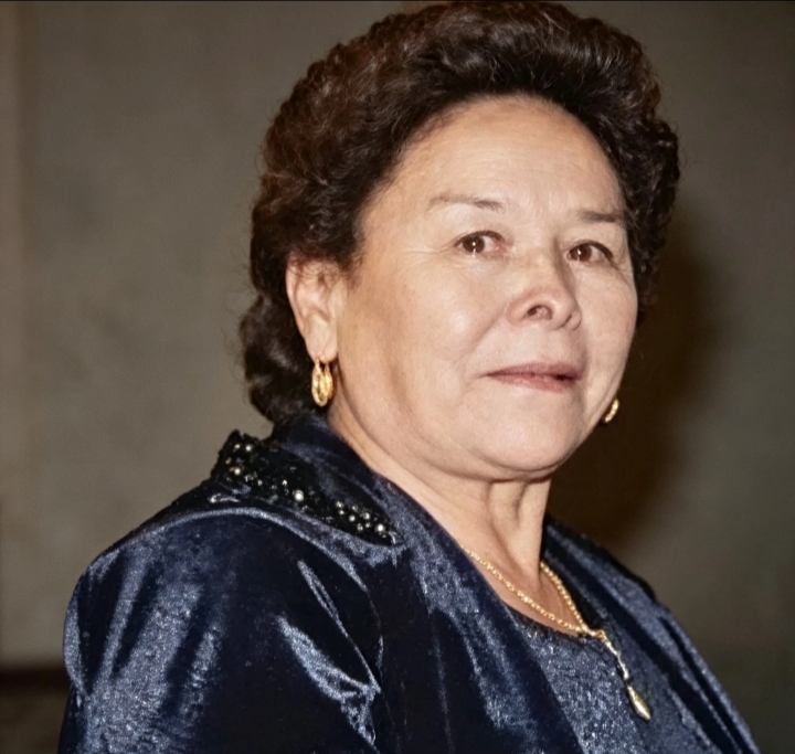 SRA. F. WILMA GUZMAN  DE GONZALES